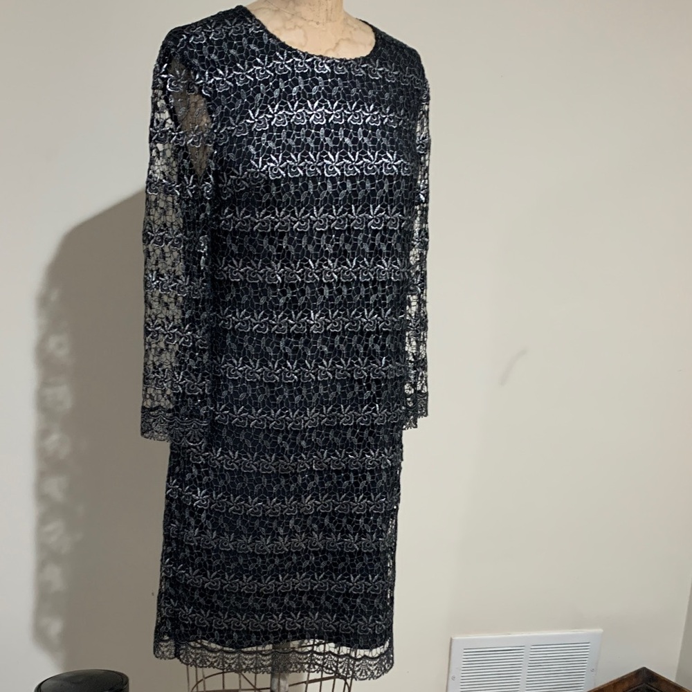 New no tags Vince comuto Elegant Black / Silver Lace Dress M